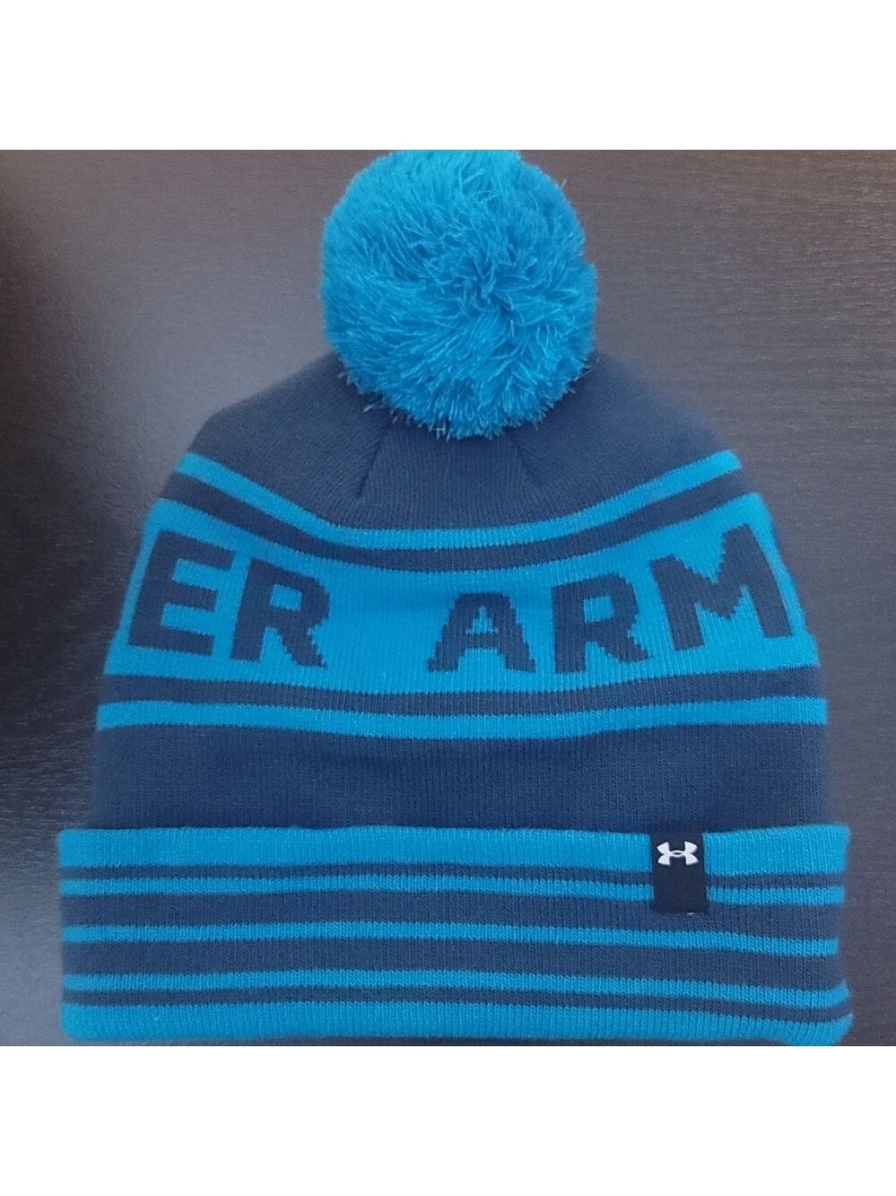 Brand new under armour womens Bennie winter hat